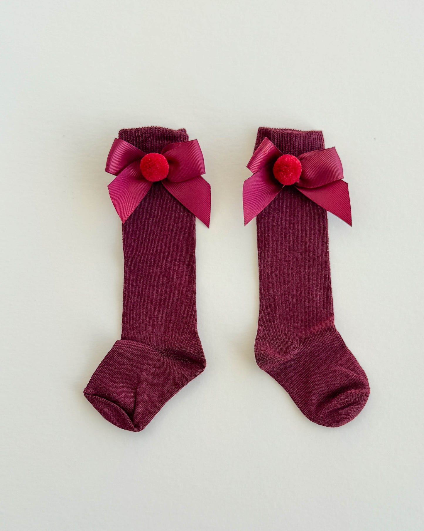 Lacinho Pom Pom Knee Socks