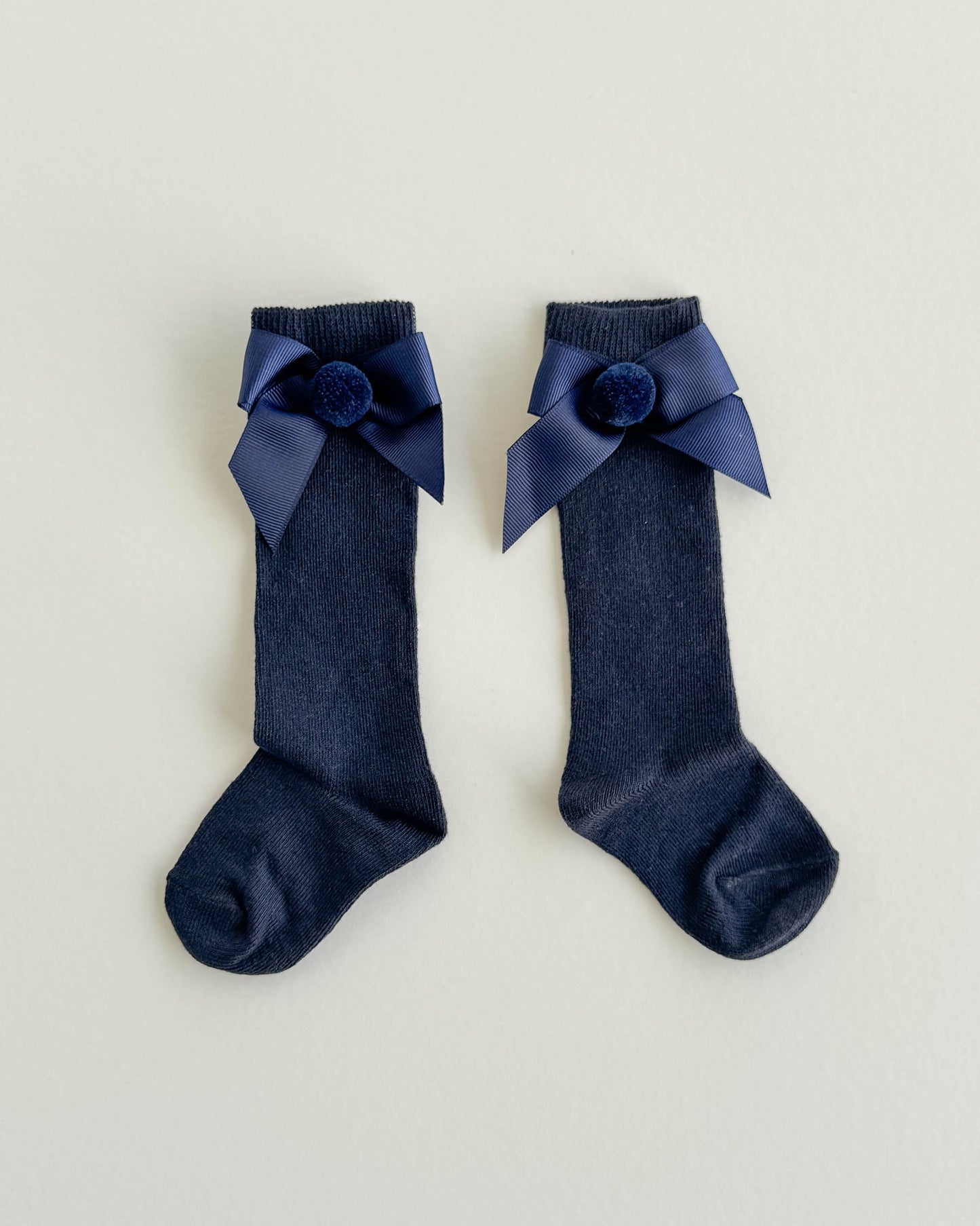 Lacinho Pom Pom Knee Socks